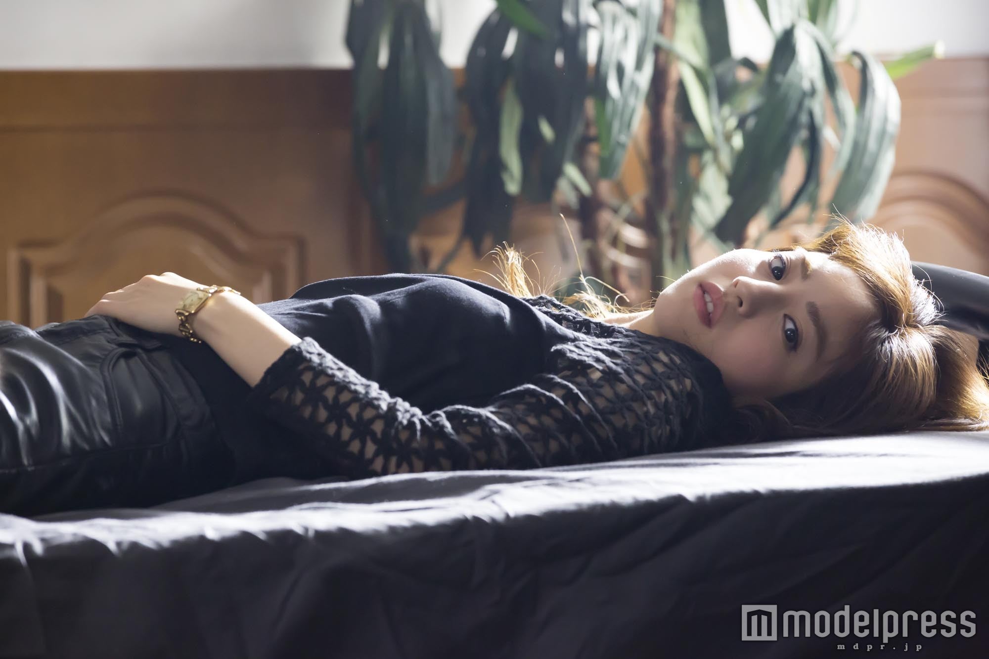 堀田茜（C）「最大の抗争」製作委員会