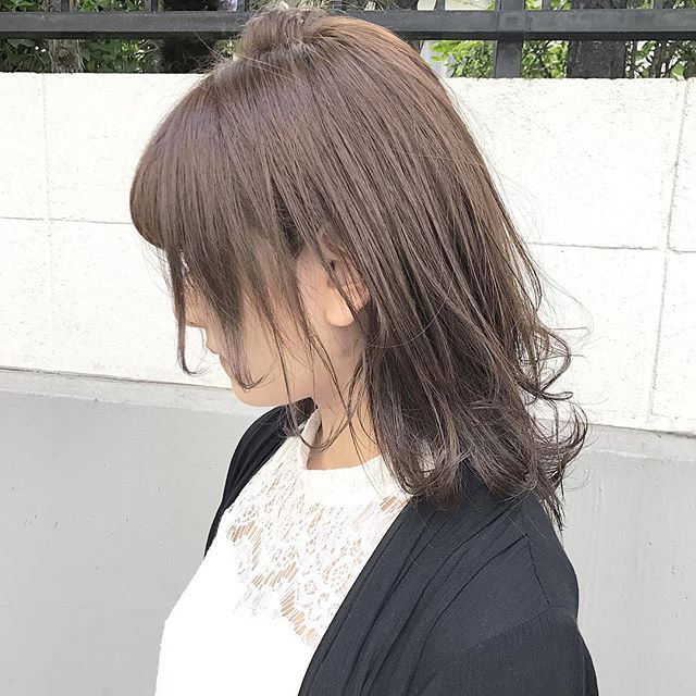 大人女子におすすめの《セットしやすい髪型》特集！楽チンおしゃれヘアに♪ モデルプレス