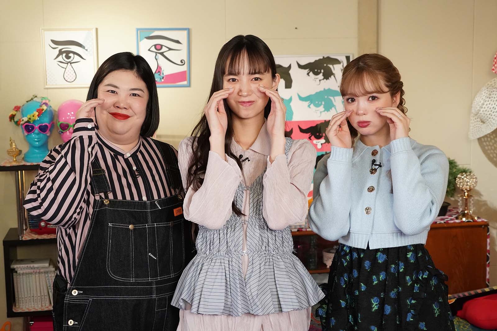 熊元プロレス、井桁弘恵、藤田ニコル（C）日本テレビ