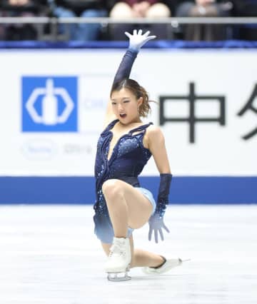 女王の貫禄！坂本花織が完璧SPで首位発進「珍しく試合が楽しかった」17歳島田麻央を0.1点上回る ラスト全日本、5連覇有終締めへ好発進「あとはやり切るしかない」