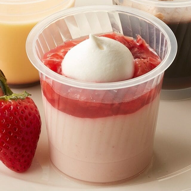シャトレーゼ ホイップクリーム苺プリン 苺ミルクな味わいのシャトレーゼのホイップクリーム苺プリン