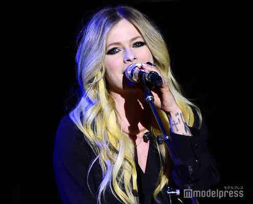 5年ぶり来日中のアヴリル・ラヴィーン、闘病中に作った楽曲披露 130名のファン感激