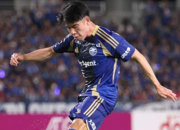 町田、両監督含めイエロー計8枚のバチバチの死闘制しACLE4強進出！ “お家芸”ロングスローからFWイェンギが決勝弾 黒田監督ら歓喜