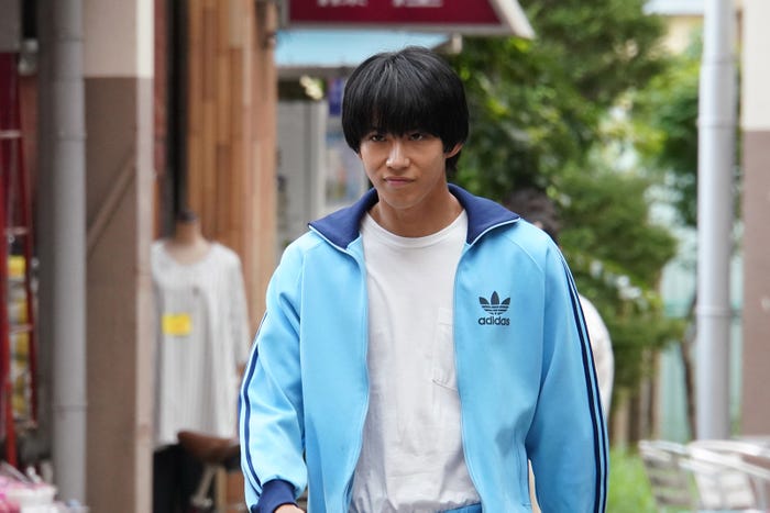 賀来賢人/『今日から俺は!!』第一話より(C)NTV