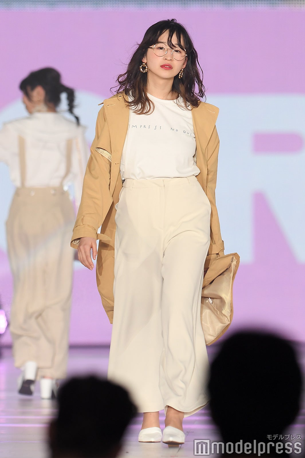 めがね（C）モデルプレス