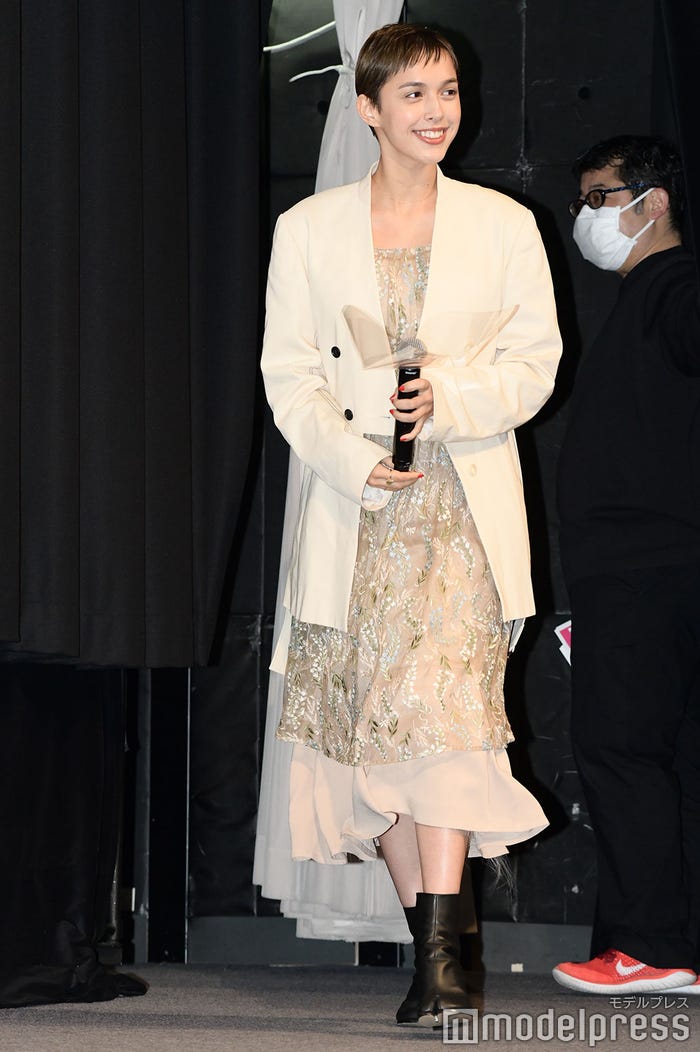 モーガン茉愛羅(C)モデルプレス