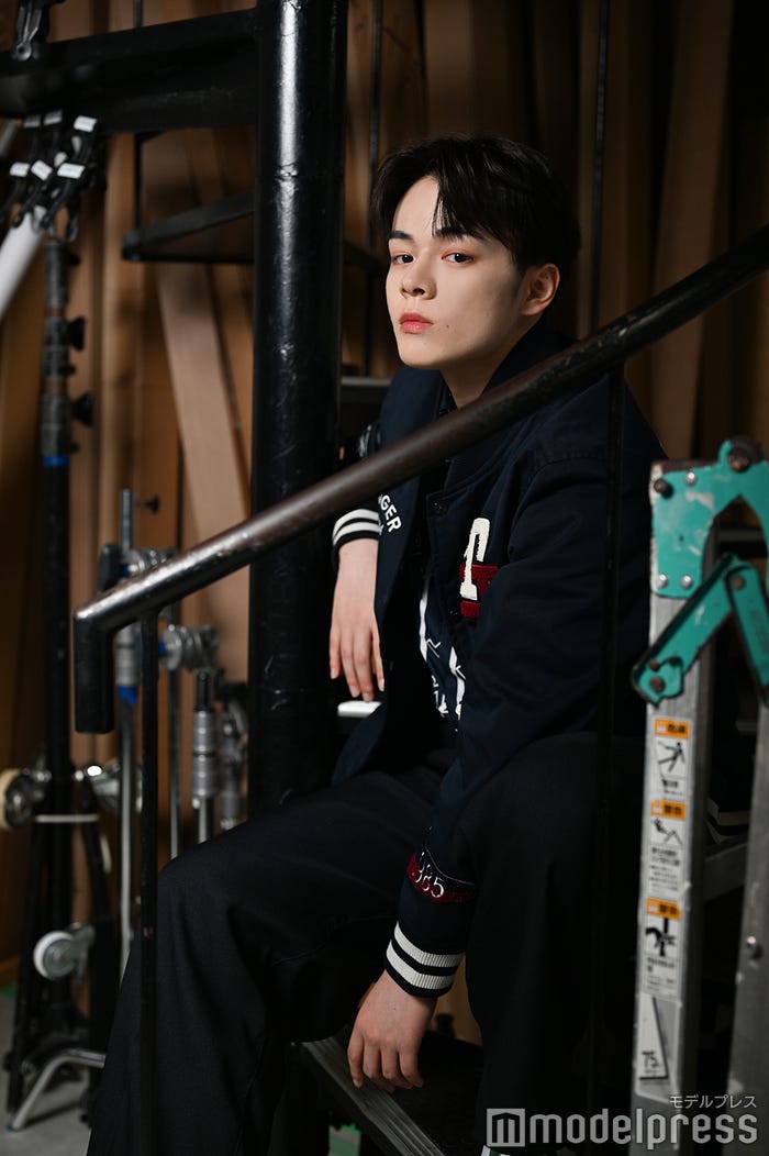 鶴房汐恩(C)モデルプレス