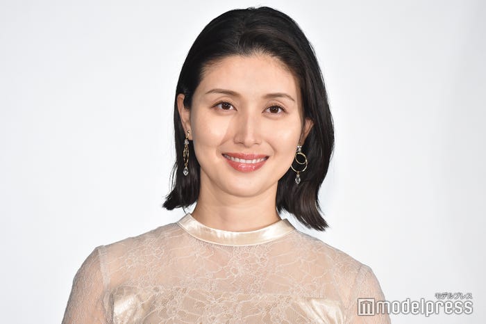 橋本マナミ(C)モデルプレス