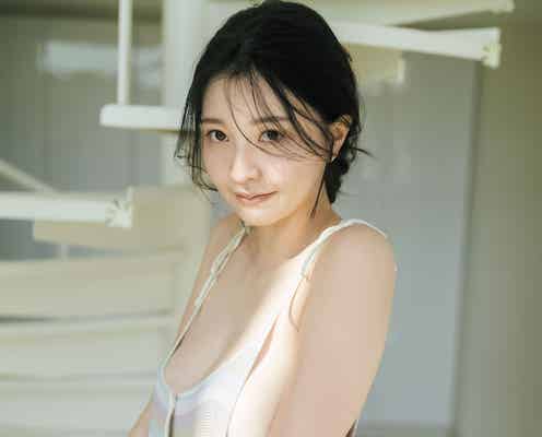 橋本萌花、大胆セクシーな横乳 美ボディ過去最大露出