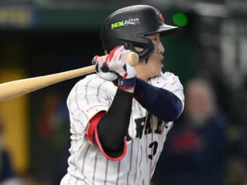 侍ジャパン・小園海斗 懐かしの元カープ助っ人と再会 SNSも反応「変わってないな」「再会してるー！」