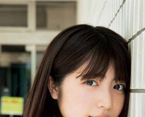 吉田莉桜、可憐な制服姿に釘付け