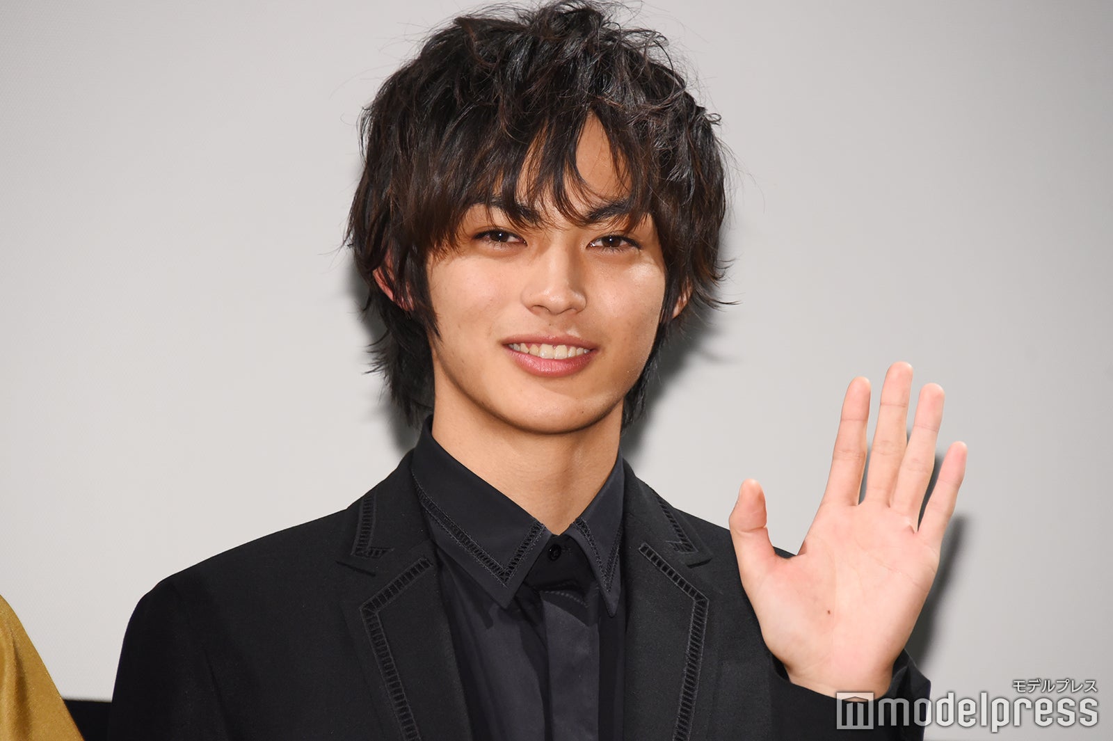 神尾楓珠、エステ通い疑惑に苦笑 “美貌”に共演者が嫉妬＜裏アカ＞