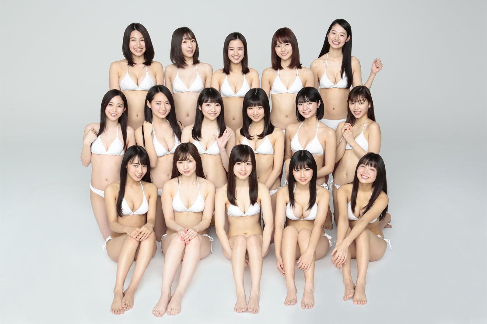 「ミスマガジン2018」ベスト16（提供写真）