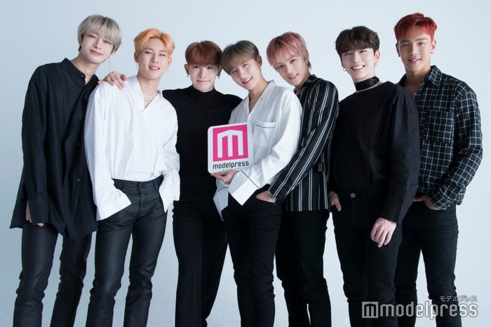 モデルプレスのインタビューに応じたMONSTA X(左から)ヒョンウォン、ジュホン、ウォノ、I.M、ミニョク、キヒョン、 ショヌ(C)モデルプレス