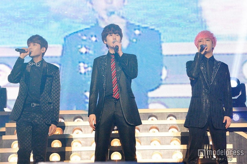 「SUPER JUNIOR-K.R.Y. SPECIAL WINTER CONCERT 2012」神戸公演の様子