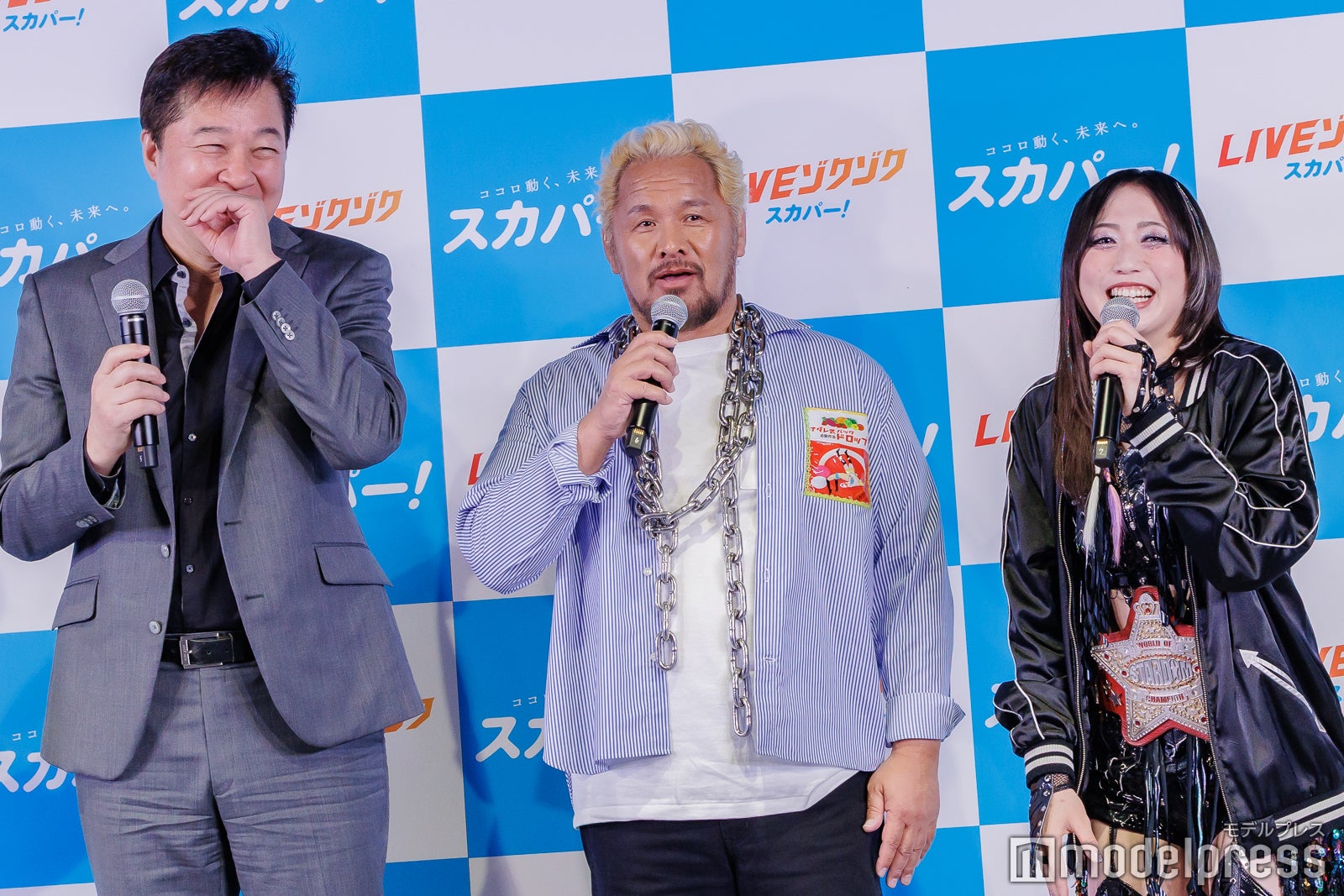 川合俊一、真壁刀義、上谷沙弥（C）モデルプレス