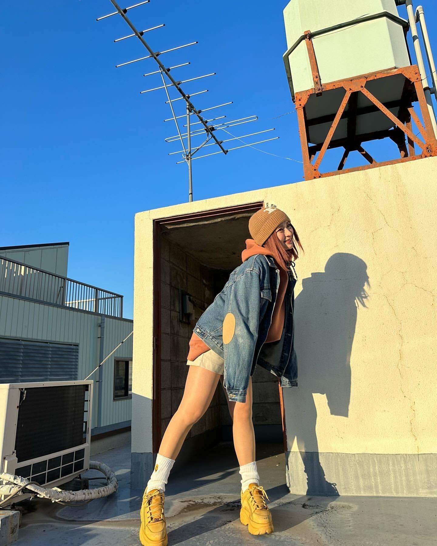 平成フラミンゴNICO、美脚際立つショーパン姿披露「理想」「スタイル抜群」絶賛の声