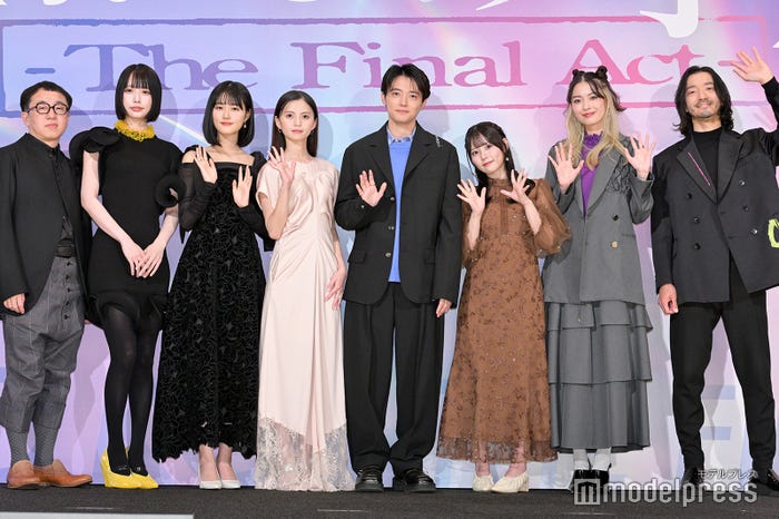 スミス監督、あの、原菜乃華、齋藤飛鳥、櫻井海音、齊藤なぎさ、茅島みずき、金子ノブアキ(C)モデルプレス