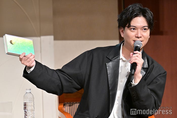 「宣伝してください(笑)」と報道陣へのアピールも欠かさなかった加藤シゲアキ (C)モデルプレス