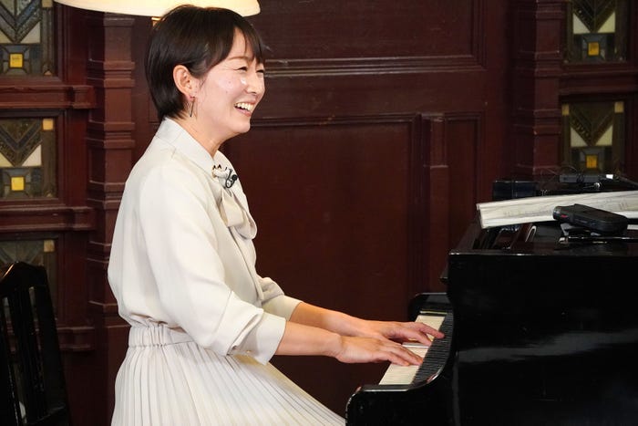狩野恵里アナウンサー(C)テレビ東京
