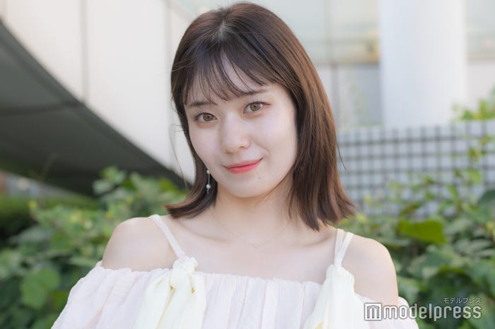 モデルプレスの取材に応じた村瀬佳奈さん(C)モデルプレス