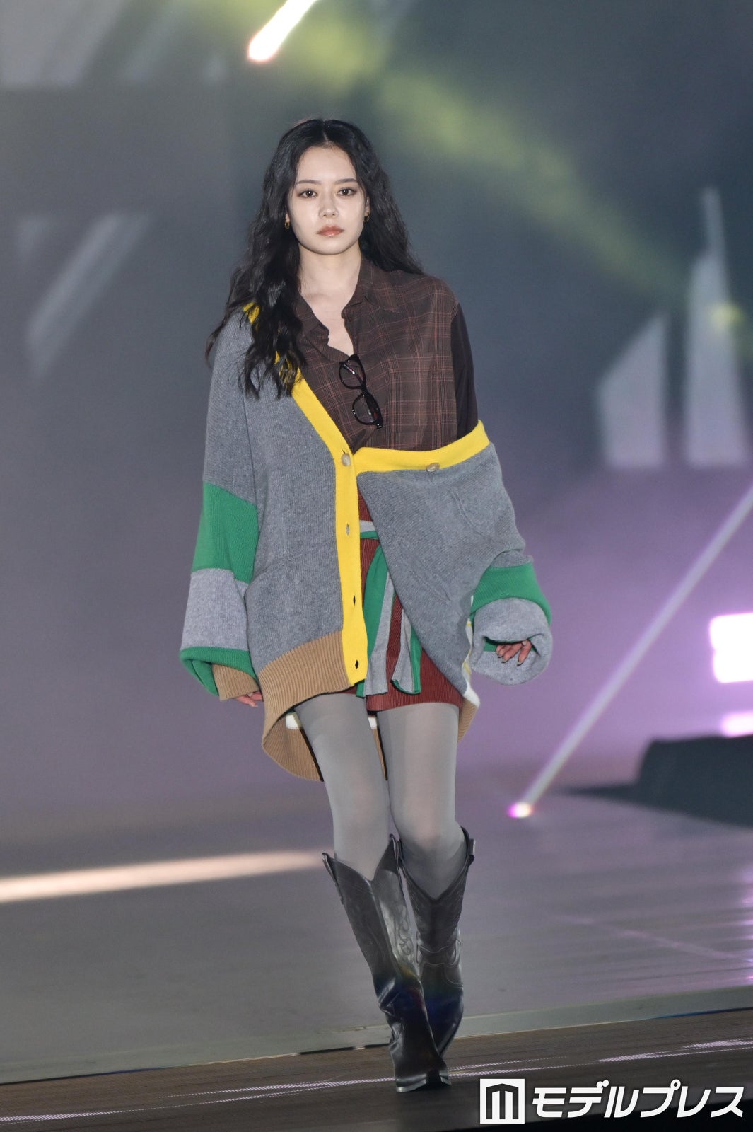 （C）モデルプレス