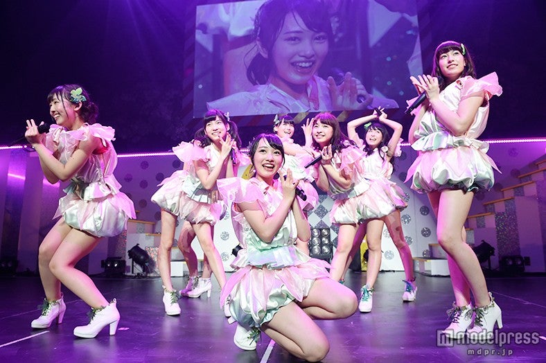 長崎県・長崎ブリックホールで公演を行ったAKB48ヤングメンバー（C)AKS