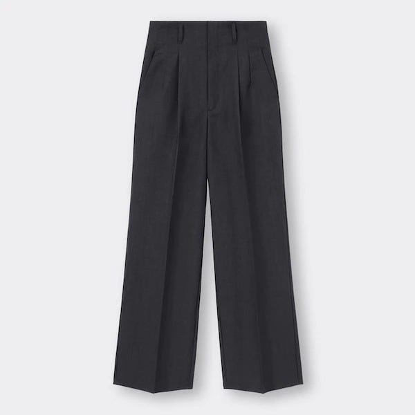 GU　レディース　アイテム　おすすめ　オススメ　プチプラ　コスパ　高見え　おしゃれ　オシャレ　お洒落　2022　夏　ぽっちゃりさん　痩せ見え　細見え　華奢見え　スタイルアップ　体型カバー　お腹　二の腕　足　脚　すっきり　スラックス　カラースラックス　黒　ブラック　黒パンツ