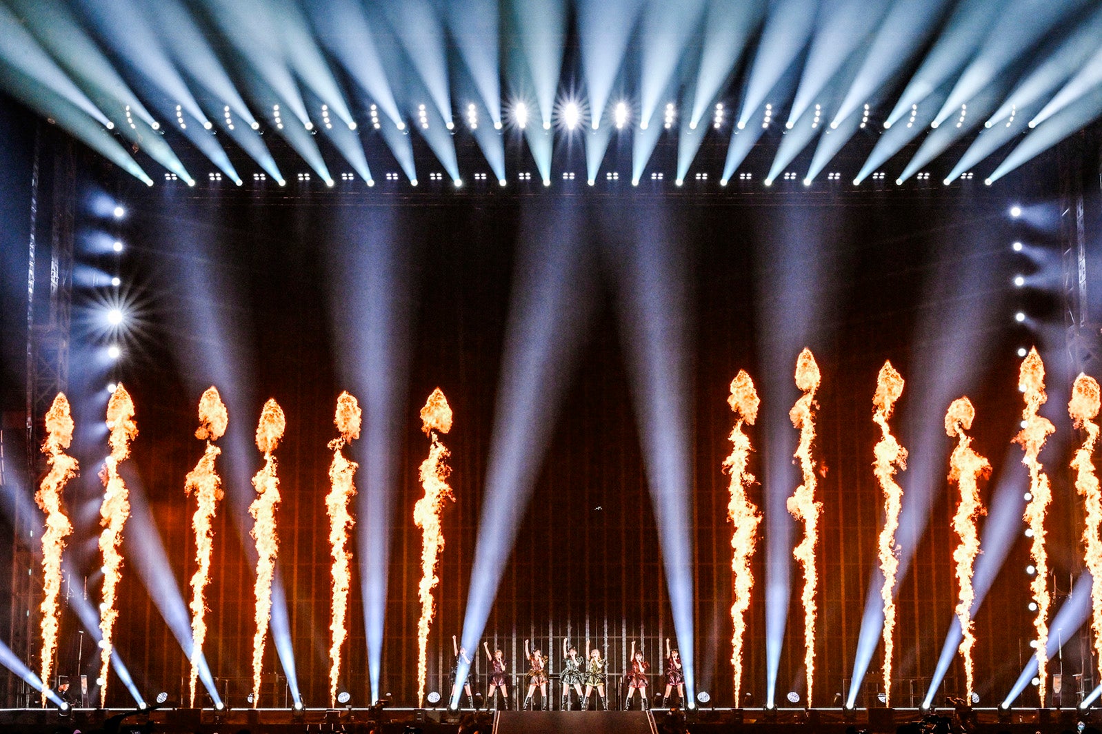 「FRUITS ZIPPER SPECIAL LIVE 2026『ENERGY』」の様子／撮影：ヨシモリユウナ、森好弘、高田梓、ハタサトシ、後藤壮太郎、藤井拓（提供写真）