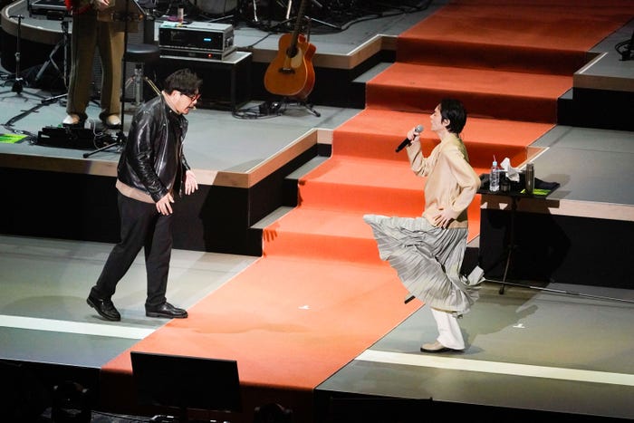 平子祐希、菅田将暉/撮影:上飯坂一