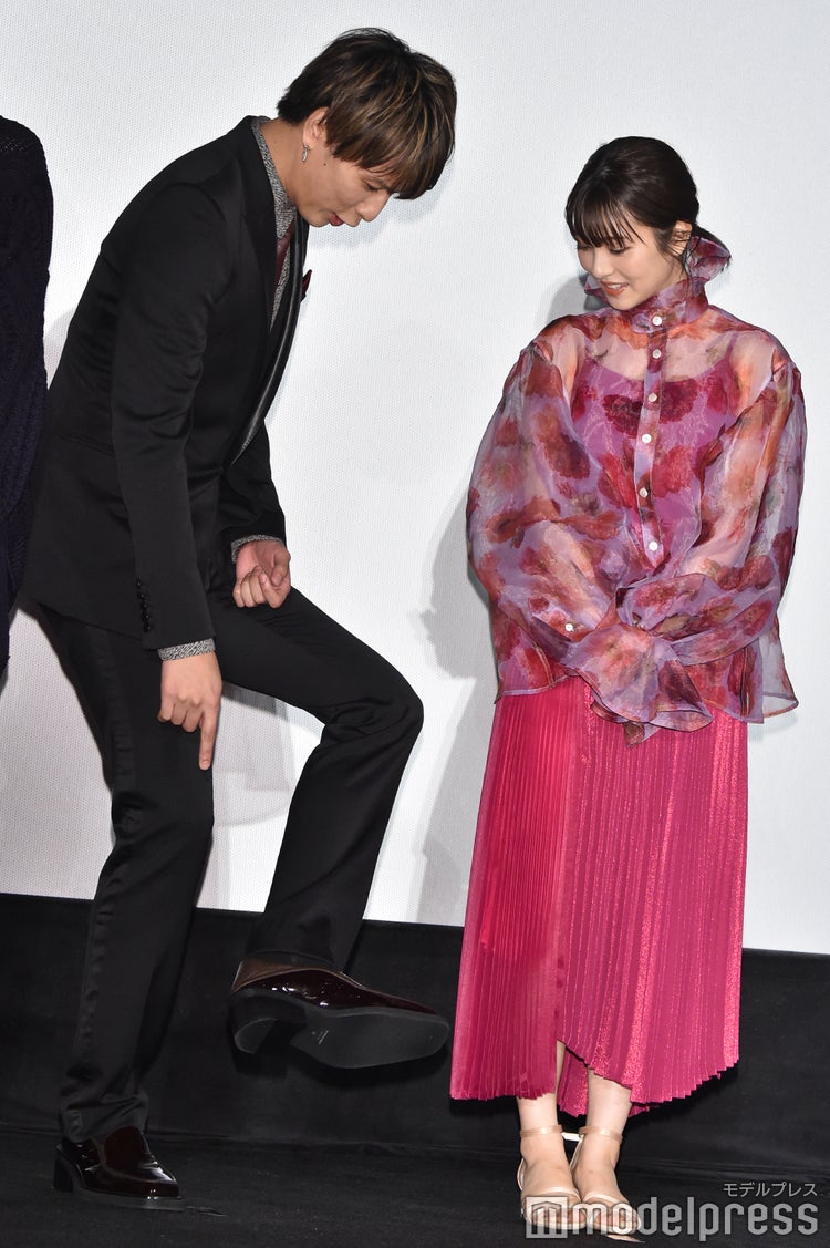 画像7 18 ジャニーズwest藤井流星 初ファスティングで3kg減 浜辺美波 池田エライザとの共演に 男1人だけで挟まれるの怖いよぉ 映画 賭ケグルイ モデルプレス 画像7 18 ジャニーズwest藤井流星 初ファスティングで3kg減 浜辺美波 池田エライザとの共演に 男1人だけで挟まれるの怖いよぉ 映画 賭ケグルイ モデルプレス