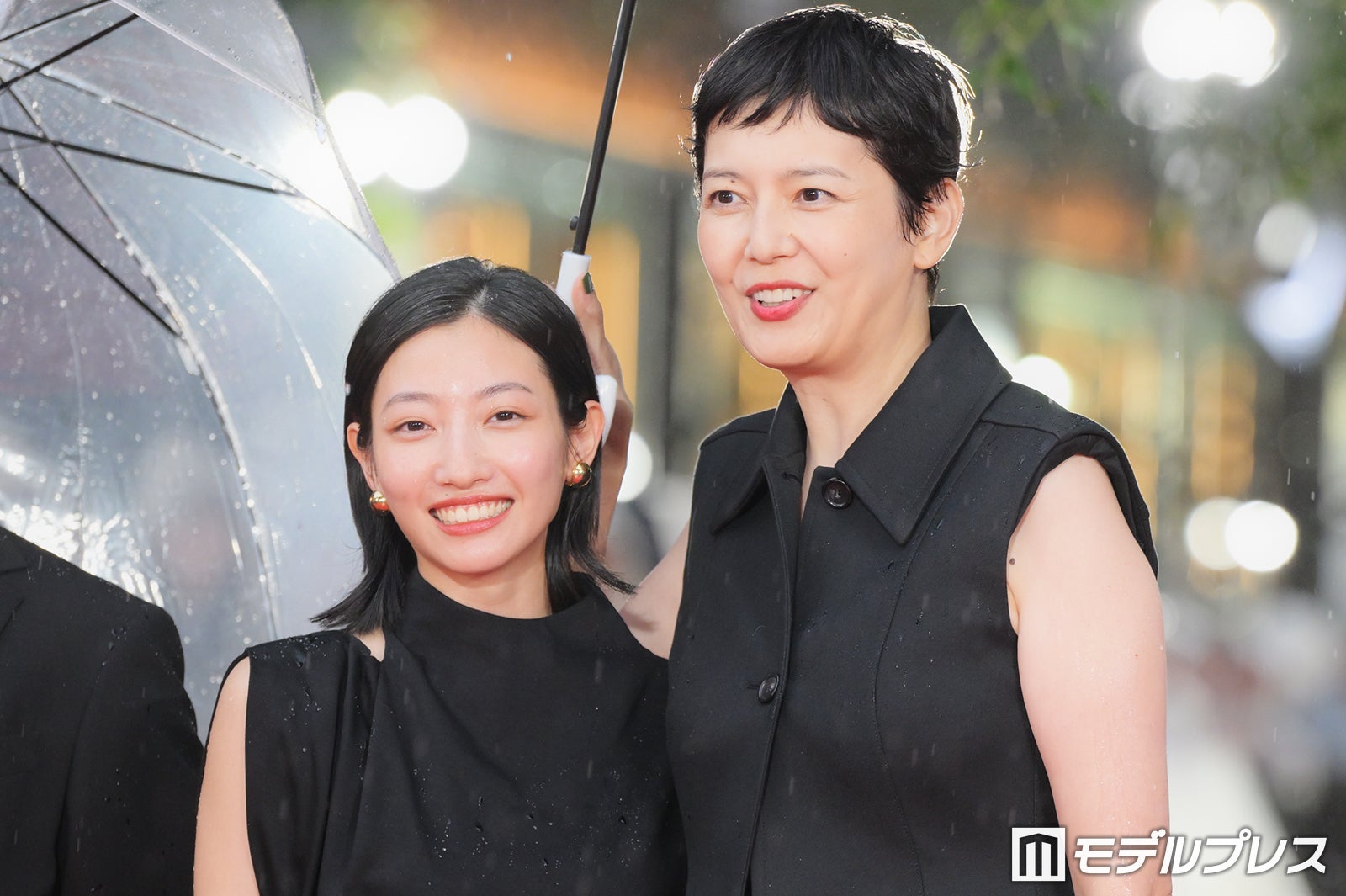 川島鈴遥、菊池亜希子（C）モデルプレス