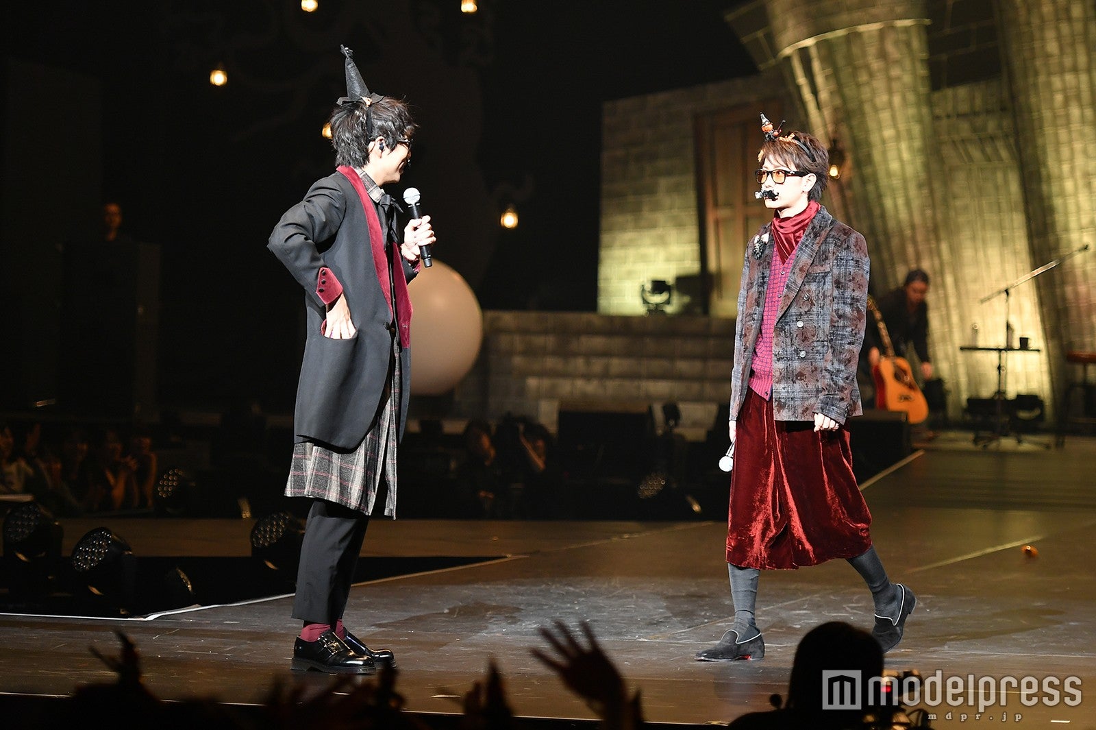 高橋優、佐藤健 （C）モデルプレス