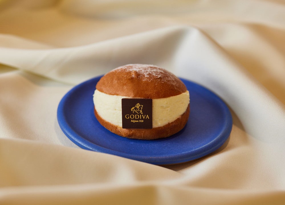 ゴディバカフェのマリトッツォ／画像提供：ゴディバ ジャパン