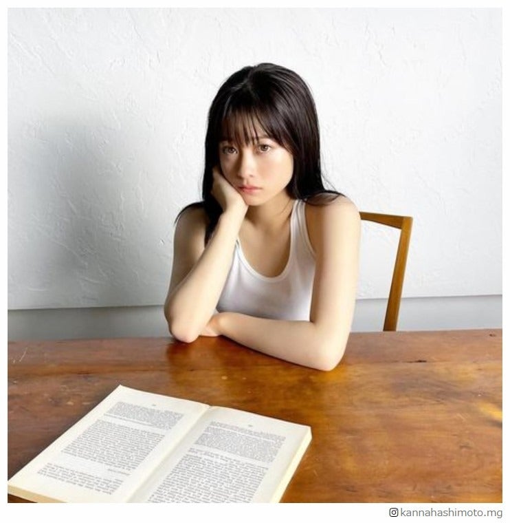 橋本環奈、白肌輝くオフショット公開「透明感がすごい」「表情が大人っぽくてセクシー」と反響