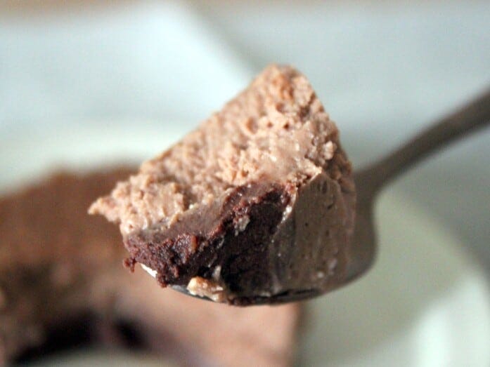 まずはチーズケーキだけ味わい、次に生チョコ、最後は一緒に！