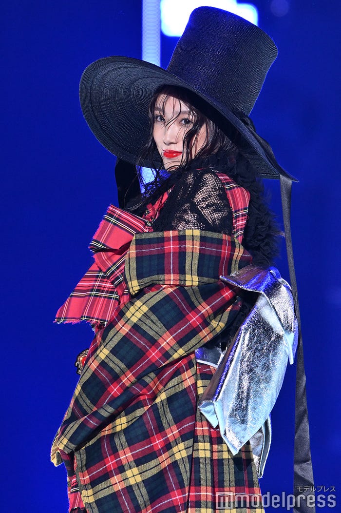 矢吹奈子(C)モデルプレス