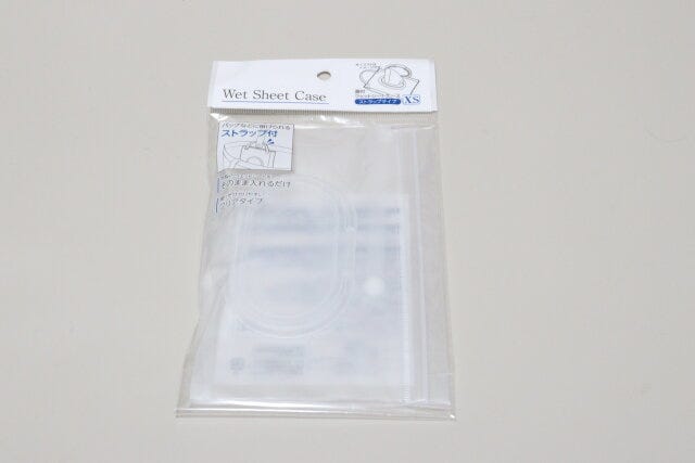 セリアの蓋付ウェットシートケース