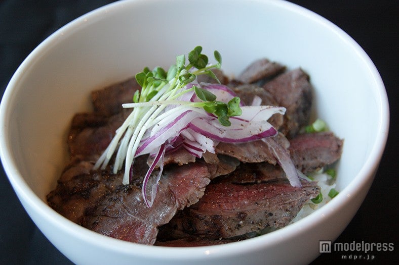 スコッチバンク／希少肉のNice to Meat 丼／画像提供：肉食女子博実行委員会