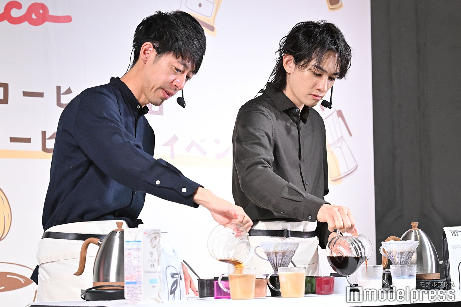 （右）町田啓太（C）モデルプレス