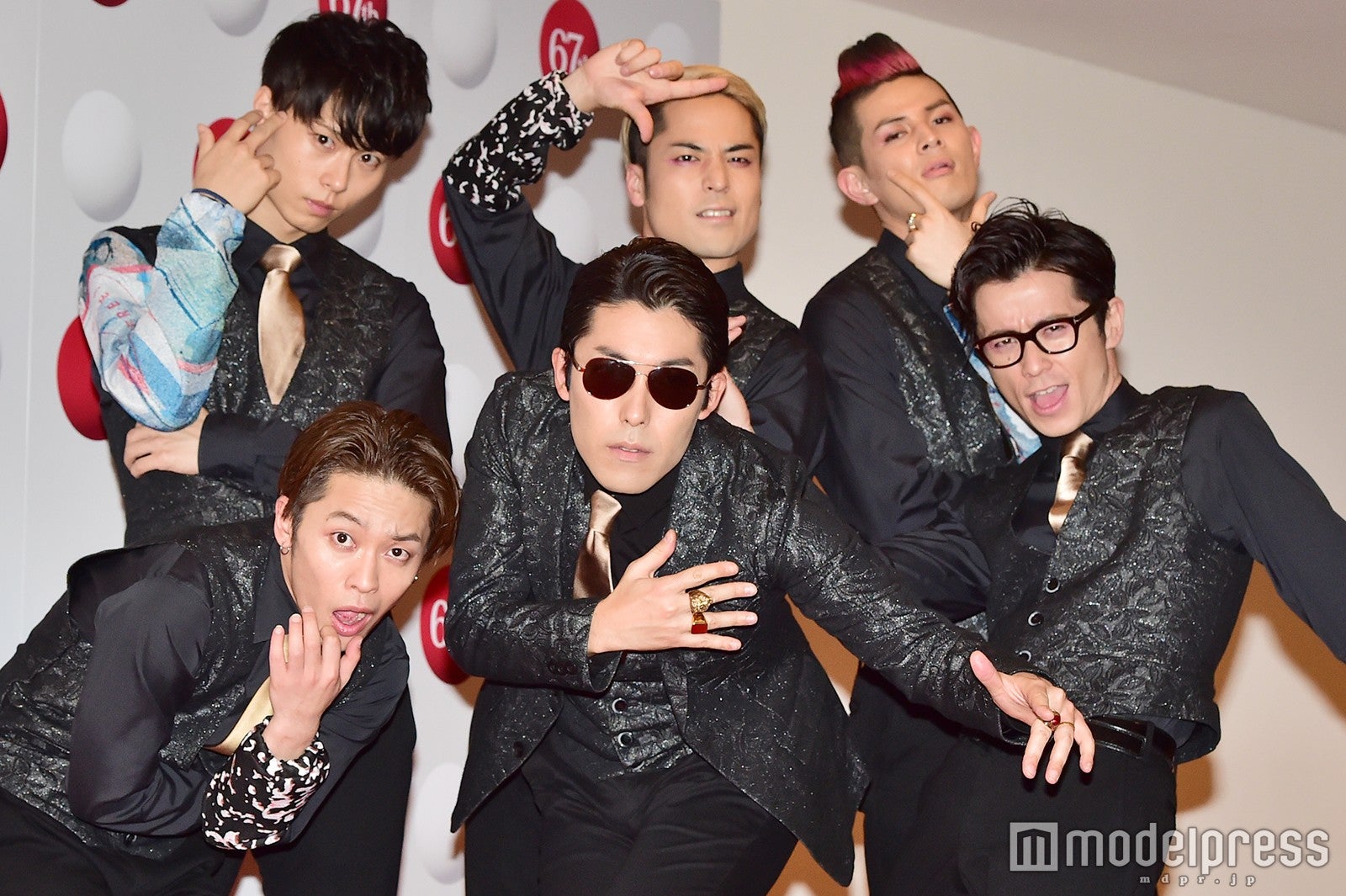 オリラジ率いるRADIO FISH、ビッグサプライズを予告「アゴが外れる」　ド派手衣装はピコ太郎意識？＜紅白リハ1日目＞