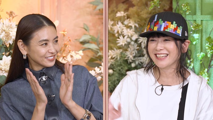 滝沢眞規子、真木よう子(C)AbemaTV,Inc.