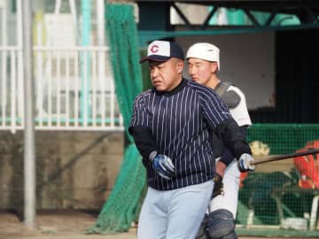 智弁学園・小坂監督が教え子のブルージェイズ・岡本にエール「奈良県の宝」 高校時代は控えめな性格も「プロであか抜けた」