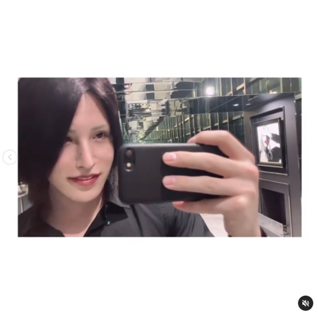 ROLAND、黒髪イメチェンで雰囲気ガラリ「目立ち過ぎて地球の男達に申し訳なくなってきたので」