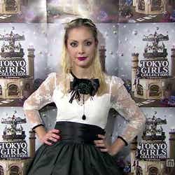 「第15回 東京ガールズコレクション 2012AUTUMN/WINTER」に出演した土屋アンナ