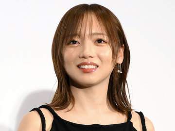 齊藤京子「カッコよすぎて、ああっ！って挙動不審になっちゃう」大物俳優 ヒコロヒーも共演オファーに大パニック＆感激