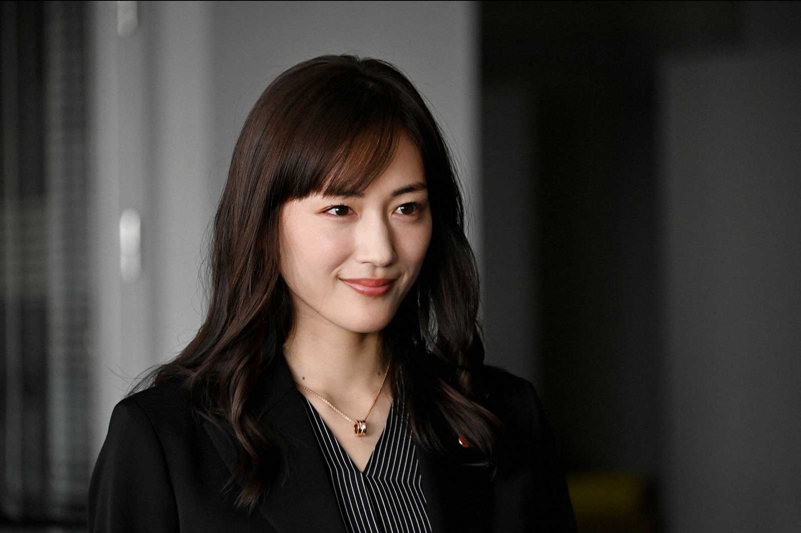 綾瀬はるか「天国と地獄 ～サイコな2人～」第3話より（C）TBS