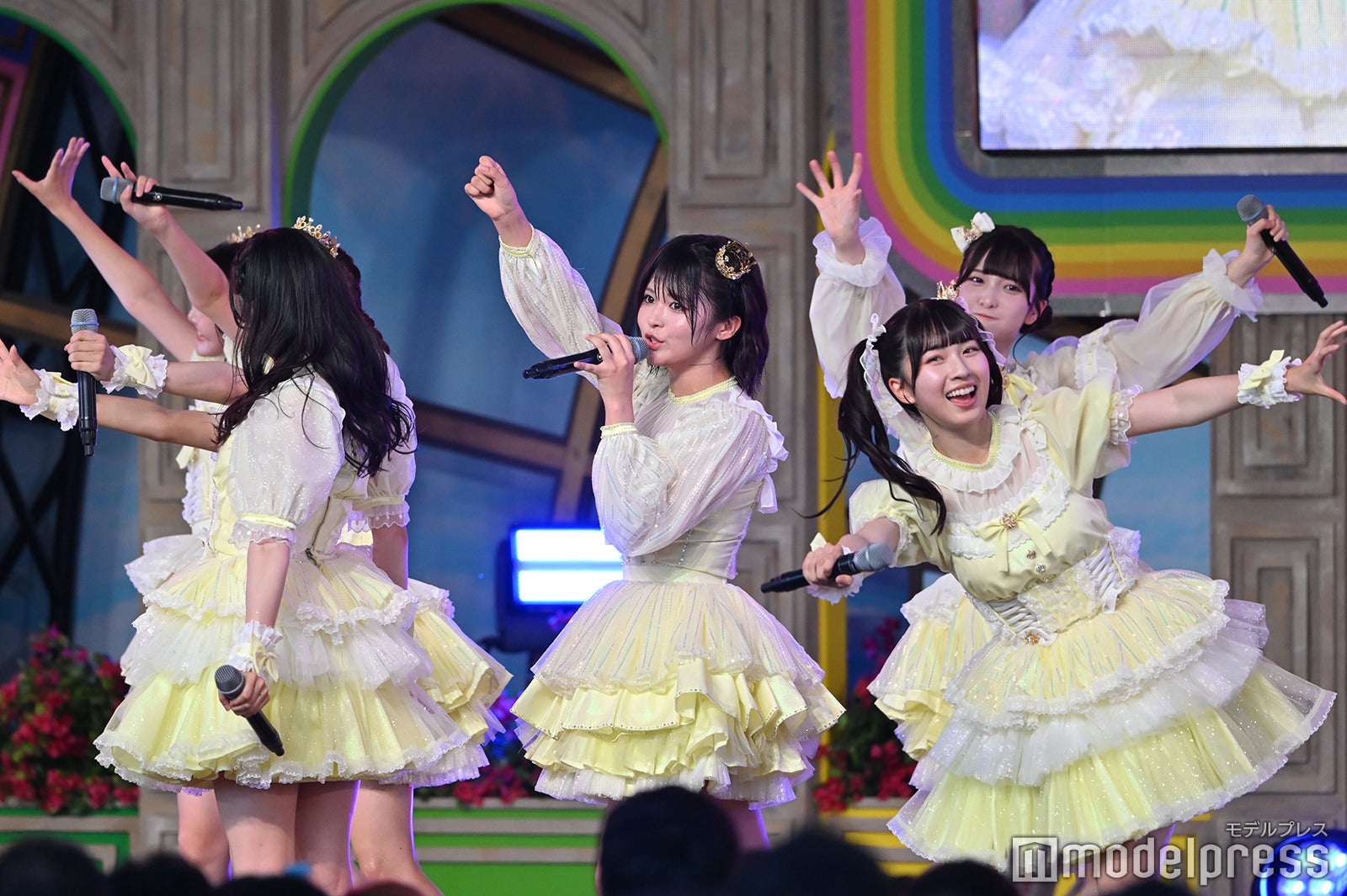 ≒JOY（C）モデルプレス