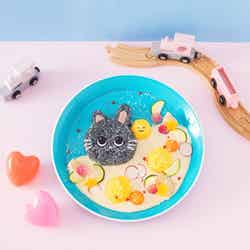 オムライス_TONYANGDEOK 税込2,290円(C)2025 SM ENTERTAINMENT JAPAN (C)SM Ent.