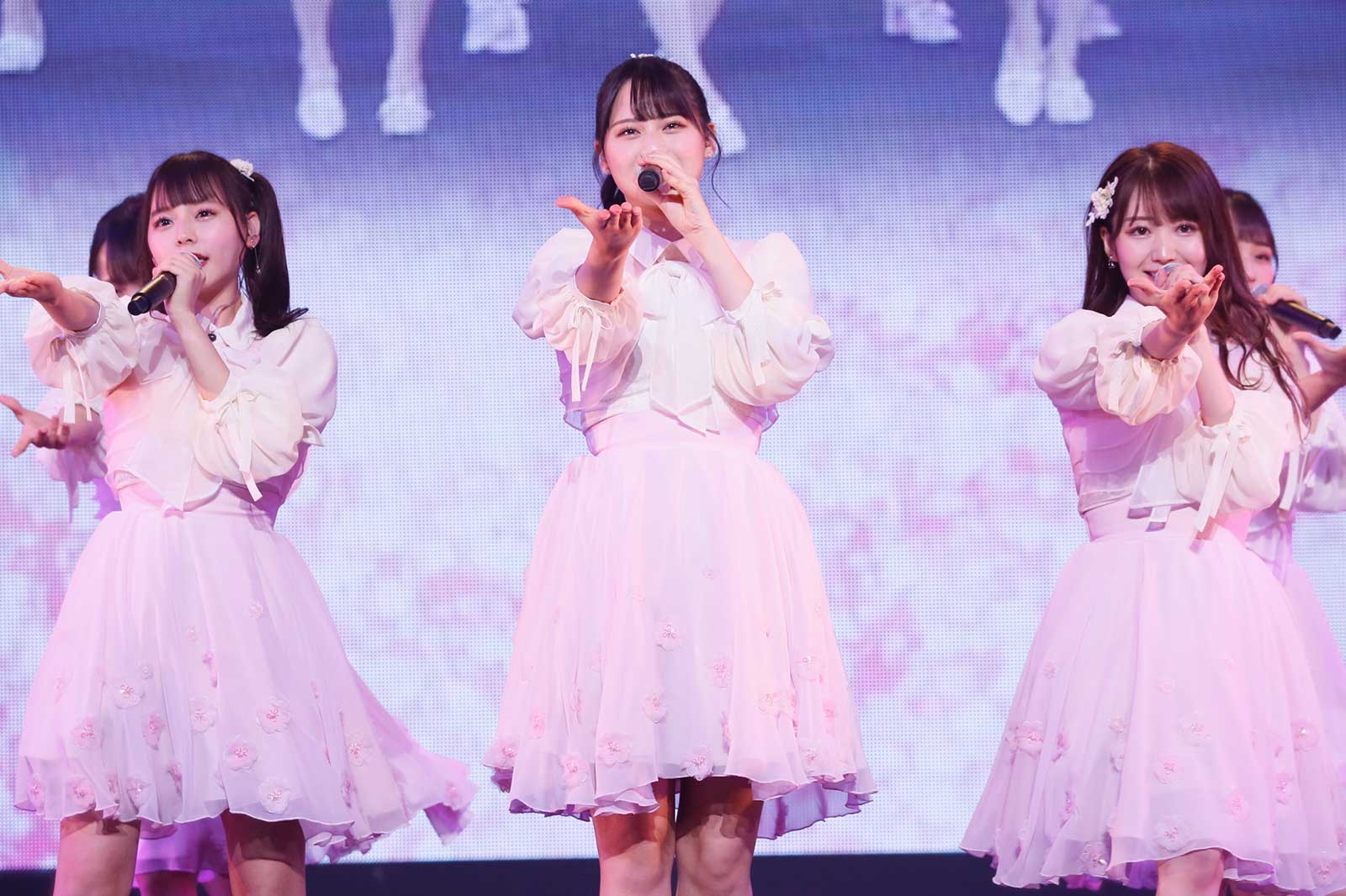 ＝LOVE （提供写真）